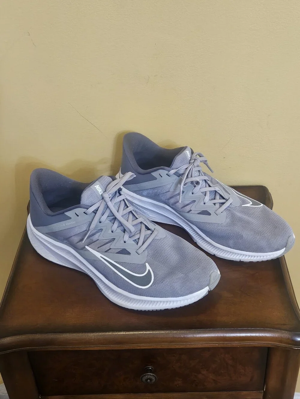 Nike Quest 3 Road Running Shoes Size 12 EUC